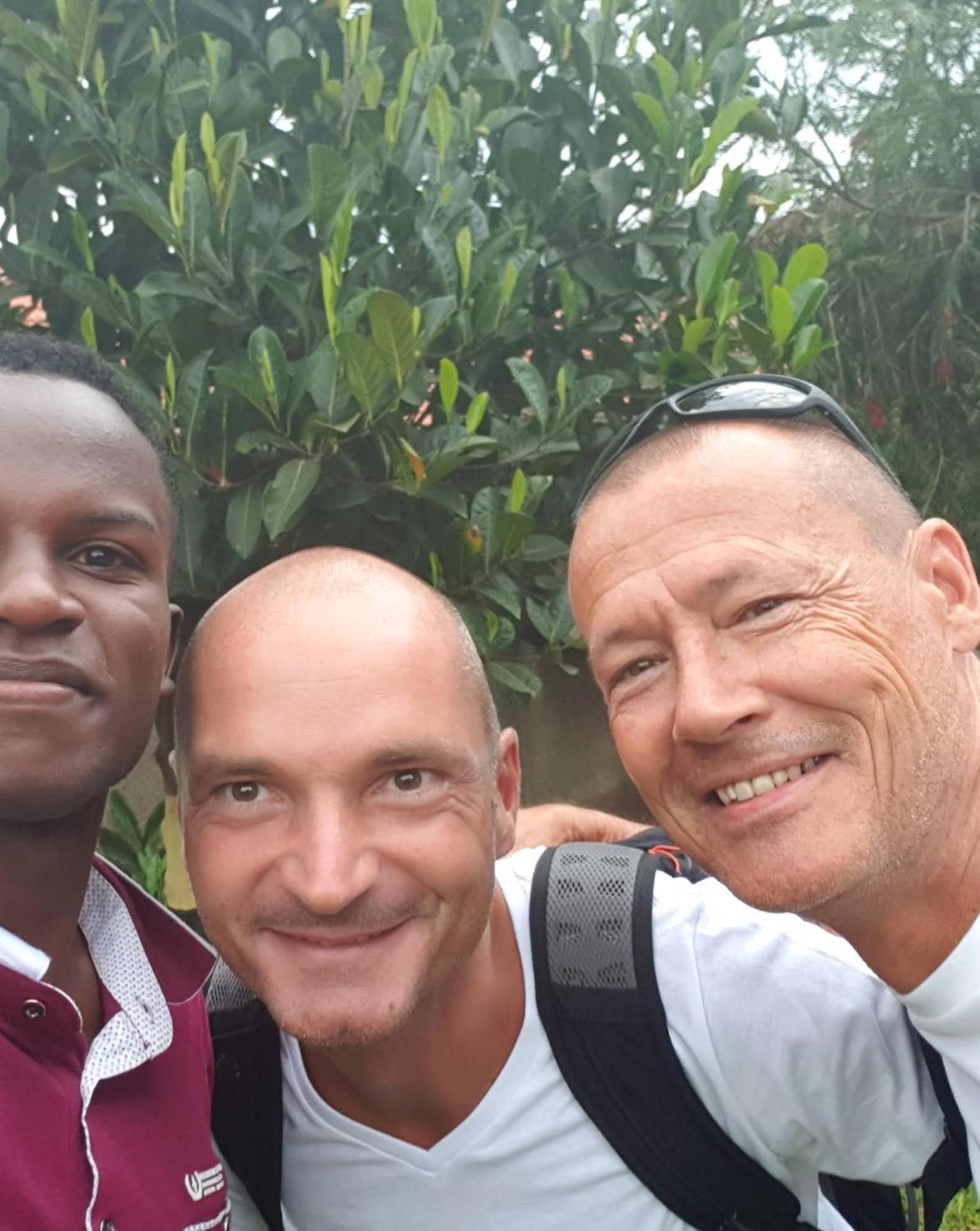 Tgs Homestay Kampala Exteriör bild