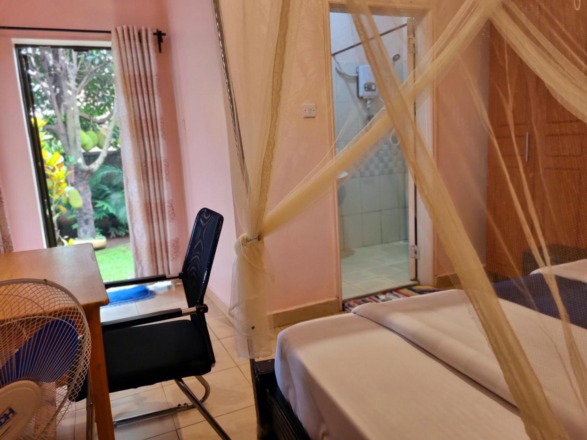 Tgs Homestay Kampala Rum bild