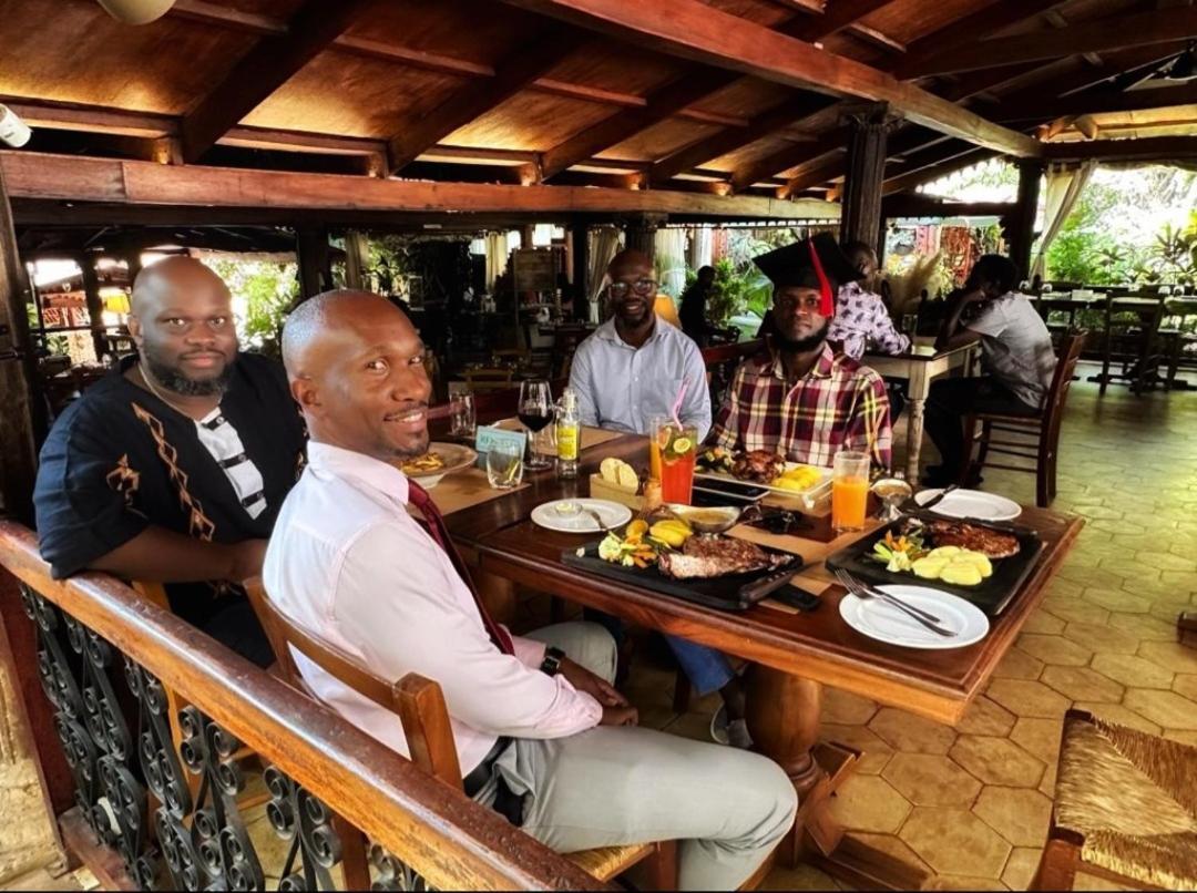 Tgs Homestay Kampala Exteriör bild